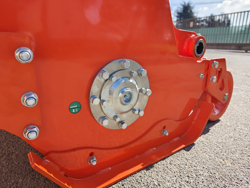 hydraulisch verschuifbare klepelmaaier met hamerklepels zware uitvoering model gorilla 150