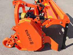 hydraulisch verschuifbare klepelmaaier met hamerklepels zware uitvoering model gorilla 200