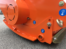 middelzware klepelmaaier zijdelings verschuifbaar voor alle middelzware tractoren met banden of rupsbanden mod. tigre 180